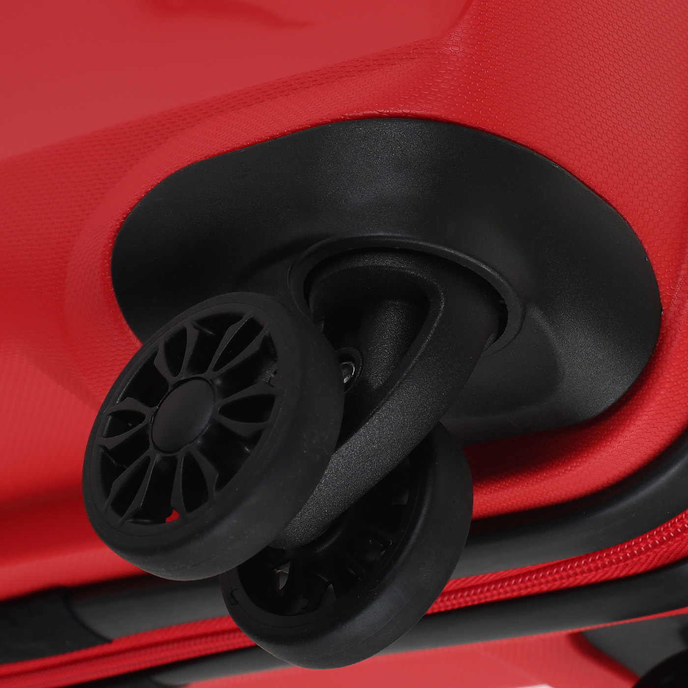 Чемодан American Tourister Bon Air