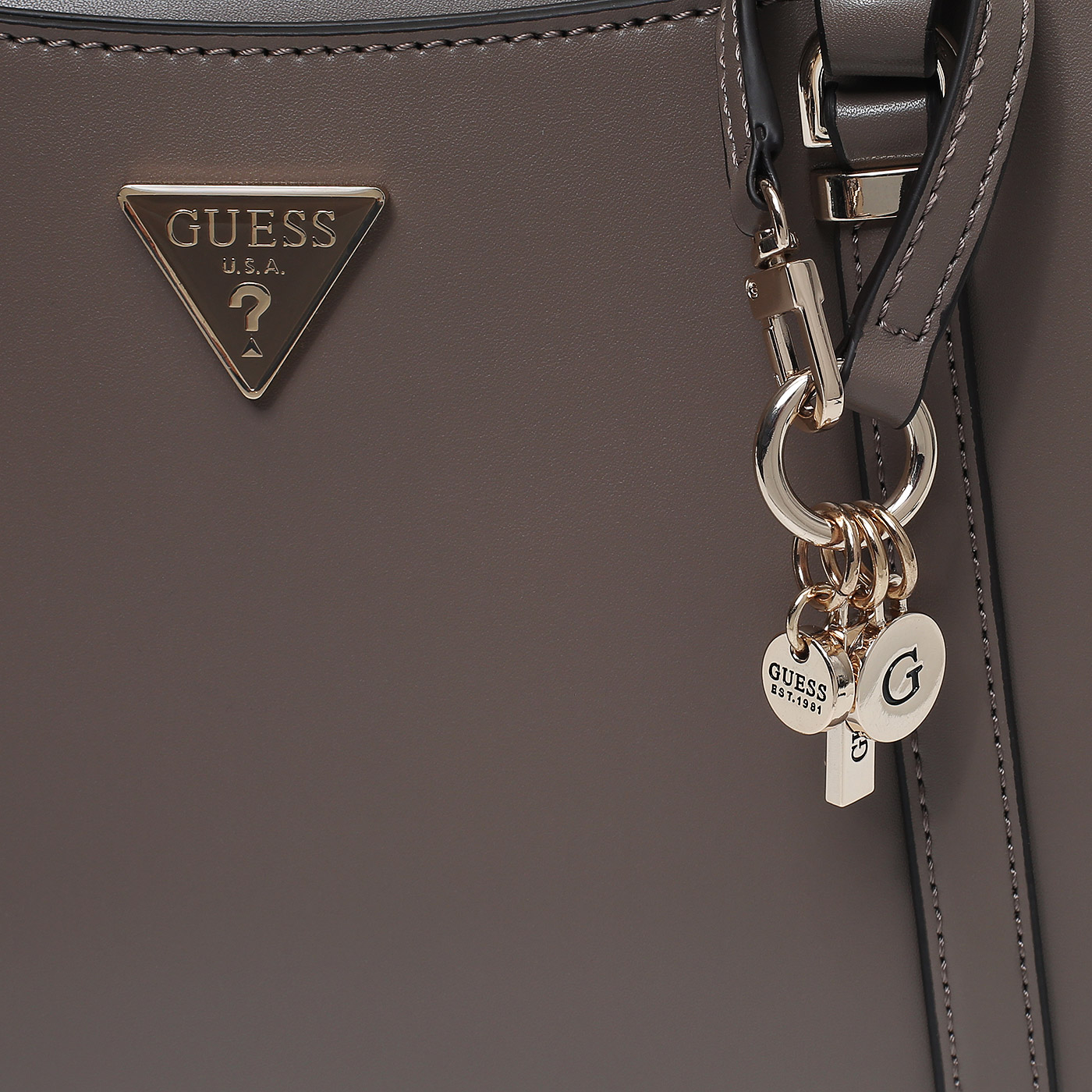 Сумка с короткими ручками Guess Daryna