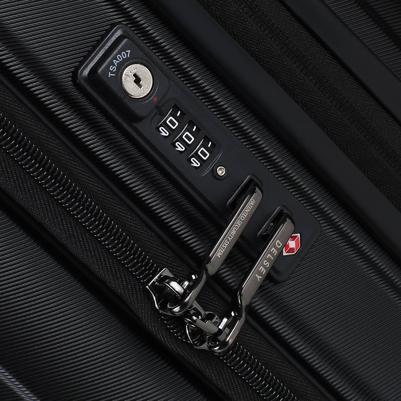 Чемодан большой L из поликарбоната Delsey Shadow 5.0