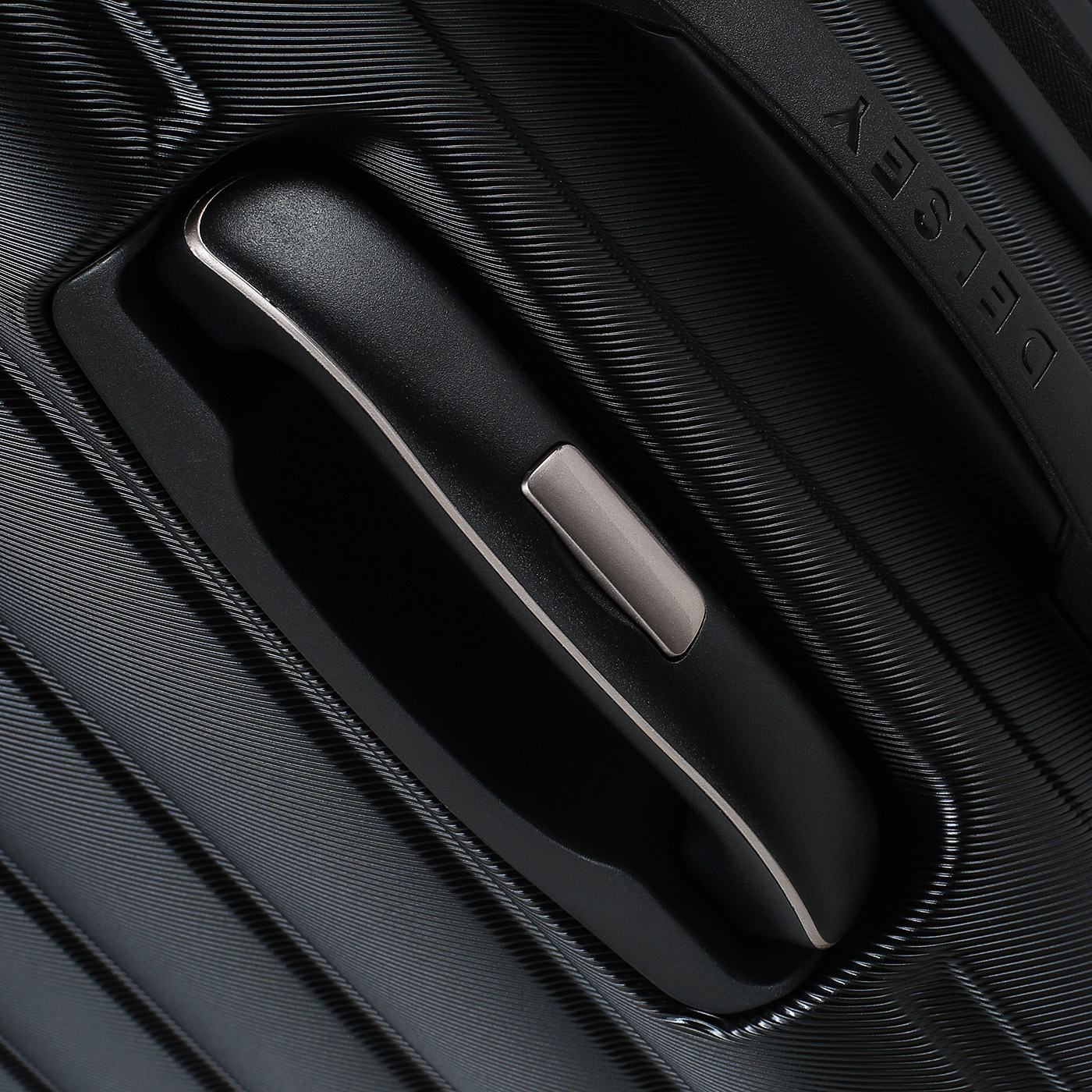 Чемодан большой L из поликарбоната Delsey Shadow 5.0