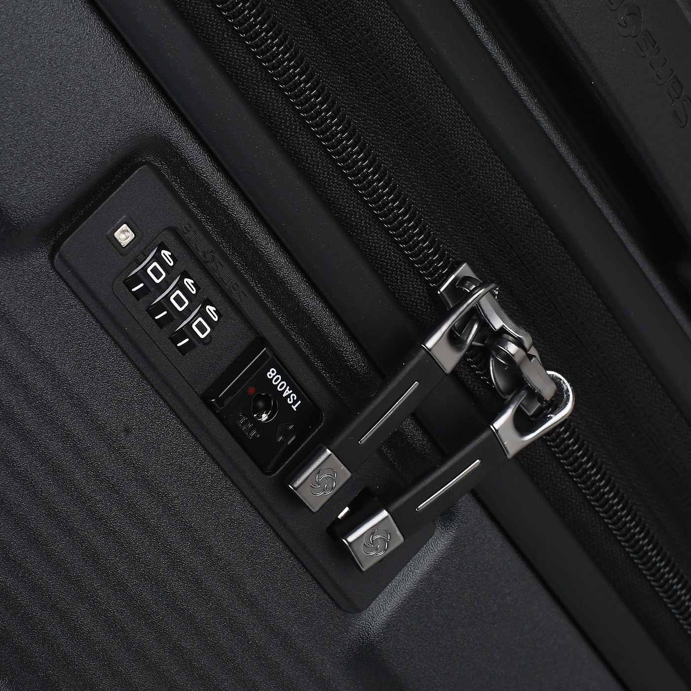 Чемодан Samsonite Nuon