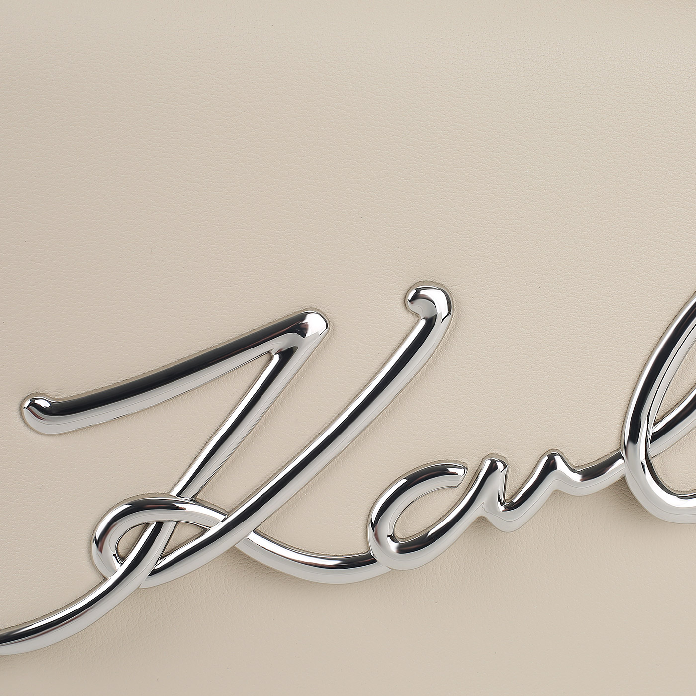 Кожаная сумка Karl Lagerfeld Signature